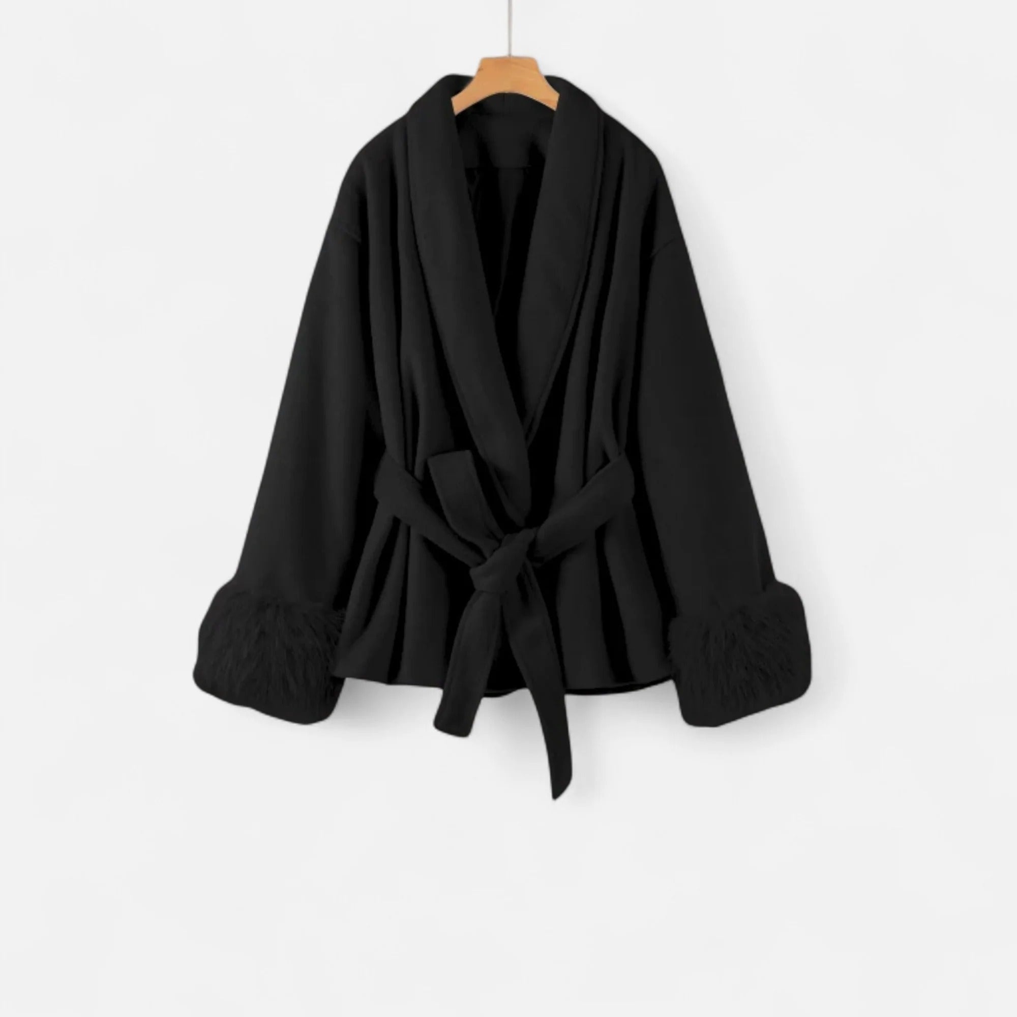 Westlyn™ | Manteau en fausse fourrure pour femme – Élégance Ivy League à lacets